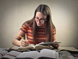 <p>= study / learn</p>