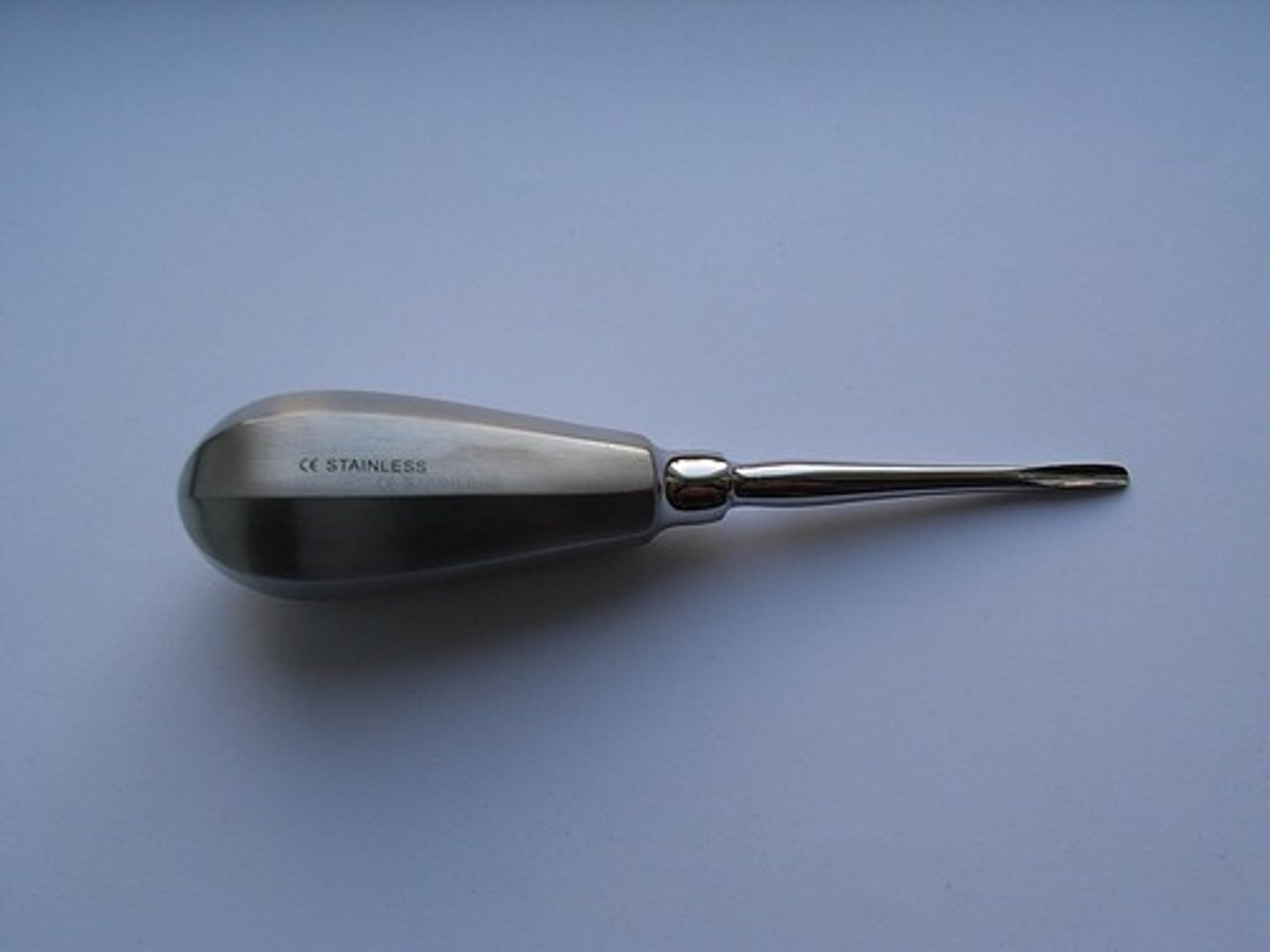 <p>used for breaking down/cutting the periodontal ligament; not used for leverage</p>