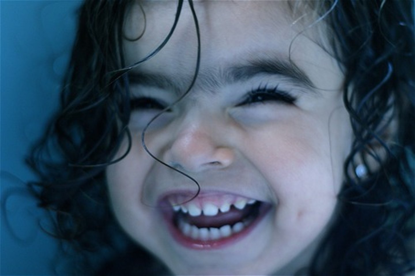 <p>Sofia está contenta.</p>