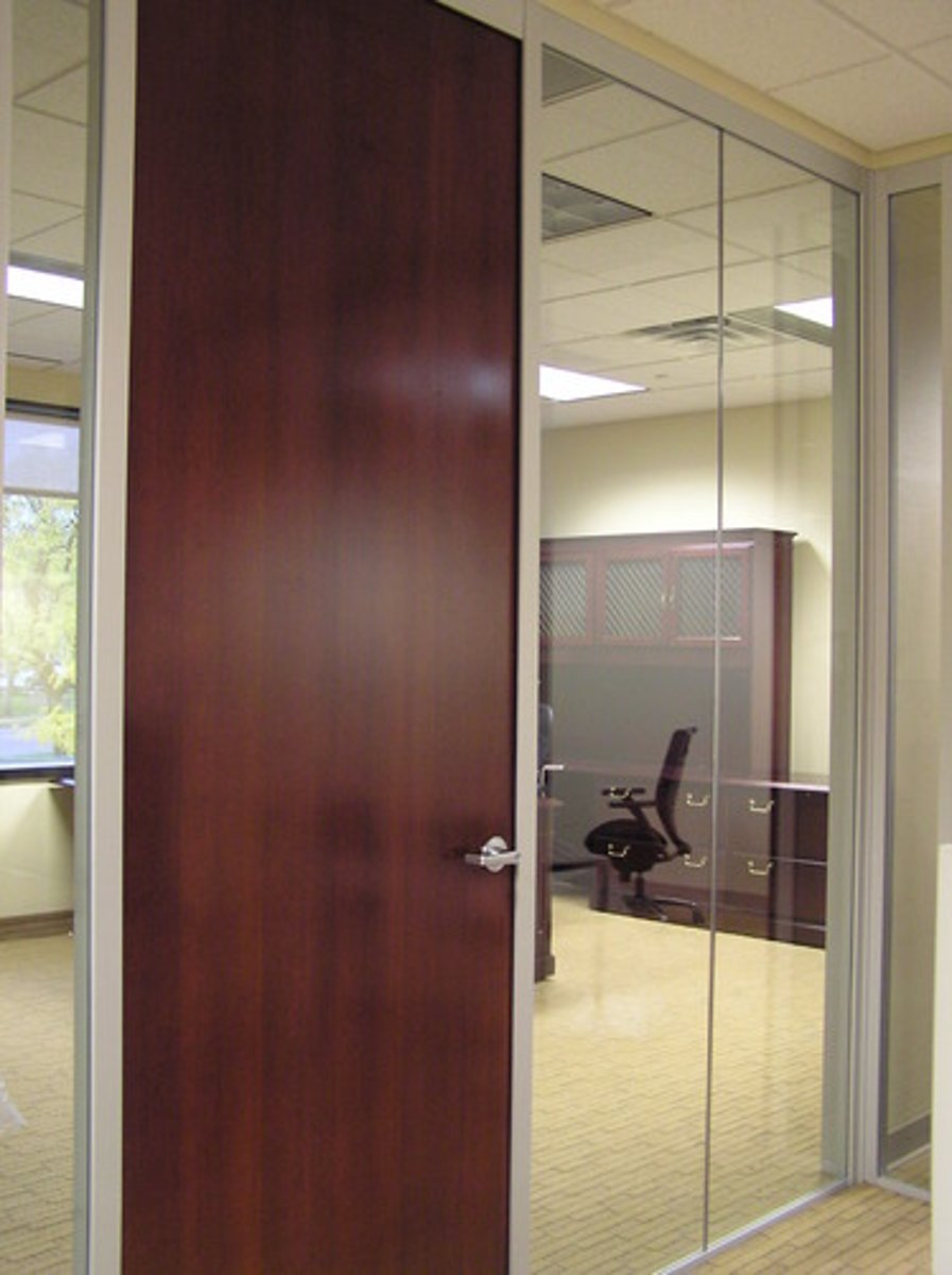 <p>sự chia ra, vách ngăn</p>