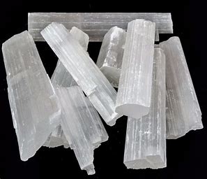 good cleavage, nonmetallic, white streak, 