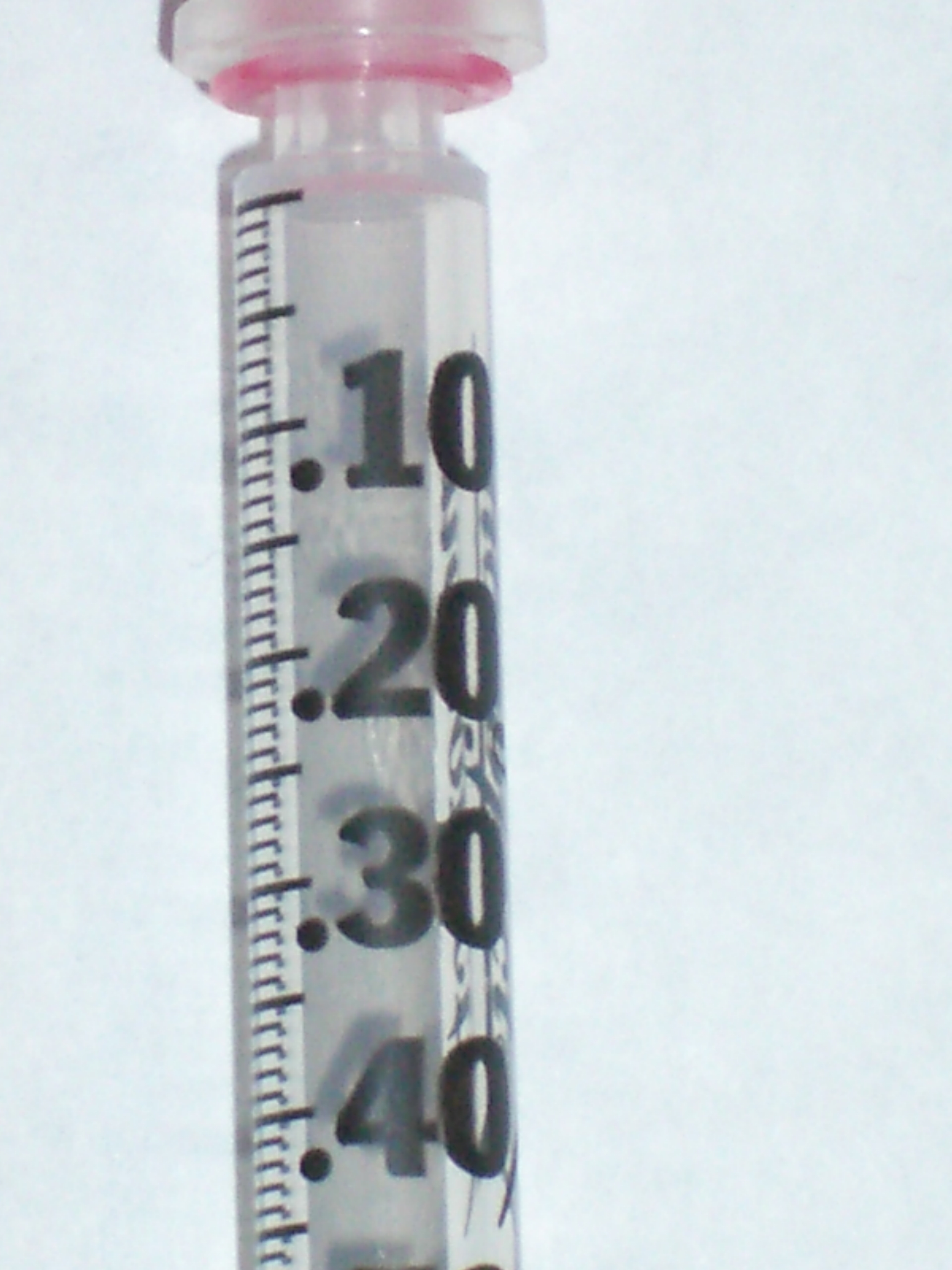 <ul><li><p>1mL total volume</p></li><li><p>Largest increments are 1/10th of mL (0.1)</p></li><li><p>Smallest increments are 1/100th of mL (0.01)</p></li></ul><p></p>