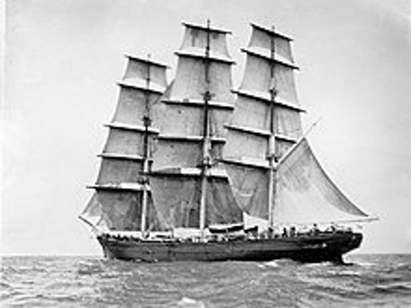 <p>bateau à voile (sailing boat; sail)</p>
