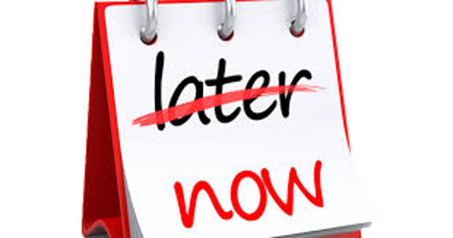 <p>of the present time: hiện tại</p>