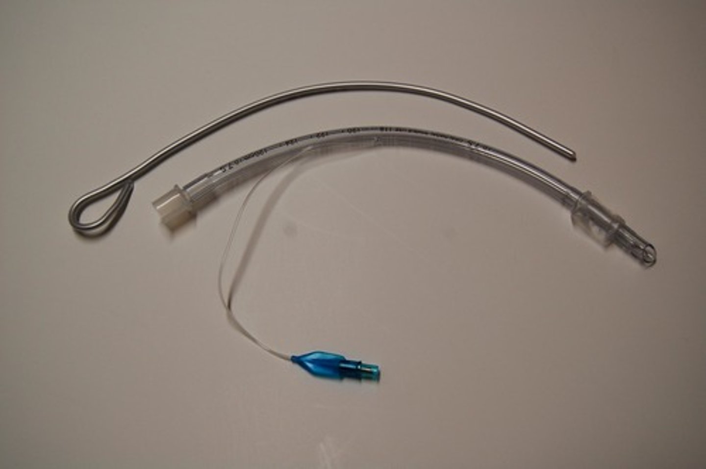 <p>stylet/bougie</p>