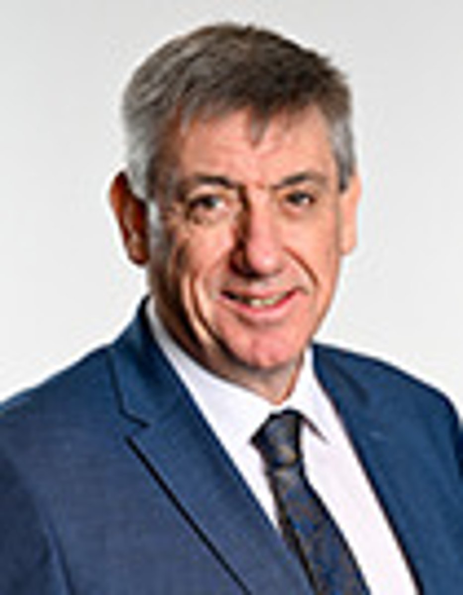 <p>N-VA, Vice-eersteminister</p><p>minister van Financiën en Pensioenen, belast met de Nationale Loterij en de Federale Culturele Instellingen</p>