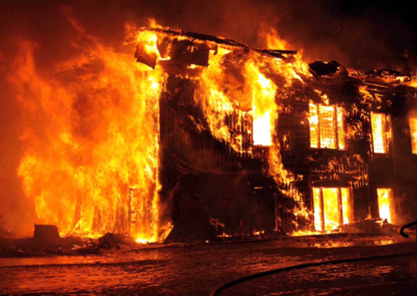 <p>the crime of deliberately setting fire to property (noun, noun, verb)</p>
