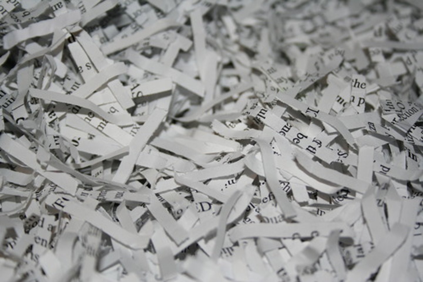 <p>to cut or break into thin pieces</p>