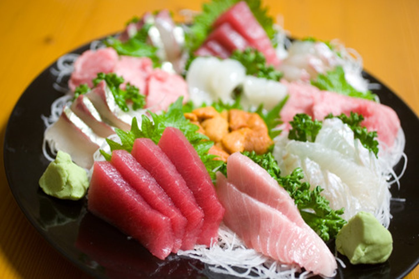 <p>sashimi (sliced raw fish)</p>
