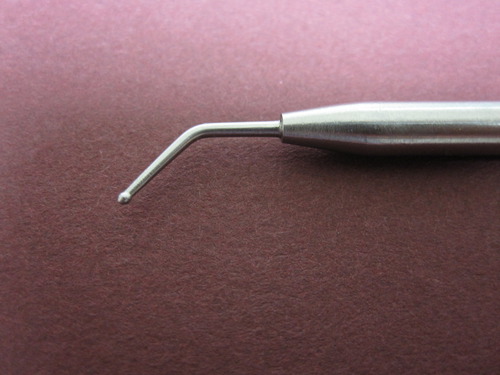 Place medicaments (dycal..) smallest instrument.