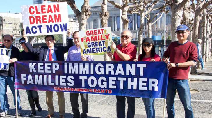 <p>A  type of migration in which people move to a location because others from their community have previously migrated there </p>