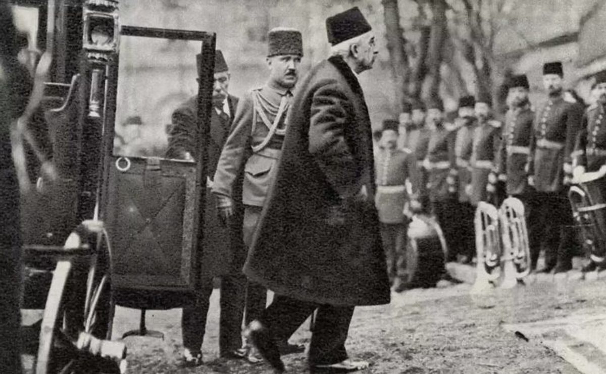 <p>Saltanat’ın Kaldırılması</p>