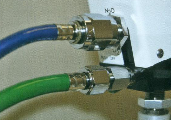 <p><span><span>On average, 2.5 tanks of oxygen are used for every 1 tank of nitrous oxide</span></span></p><p><span><span>Connecting tubes connect O2 and N2O tanks to the machine</span></span></p>