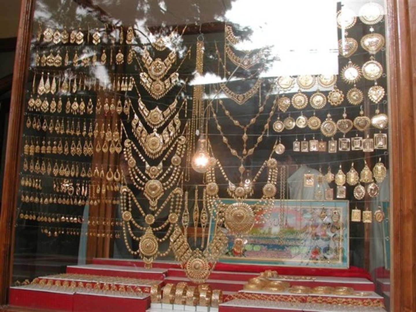 <p>giá trị</p>
