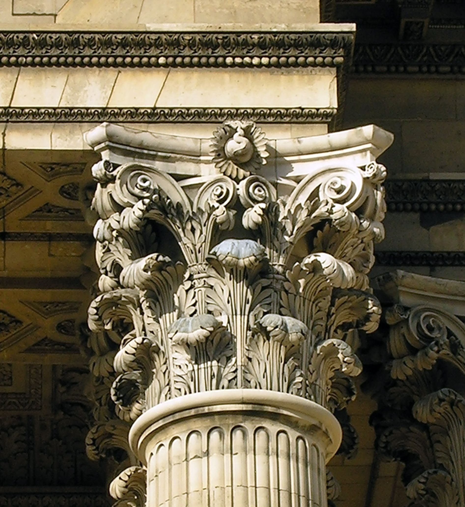 <p><span style="background-color: transparent;"><span>Ornate capital with acanthus leaves.</span></span></p>