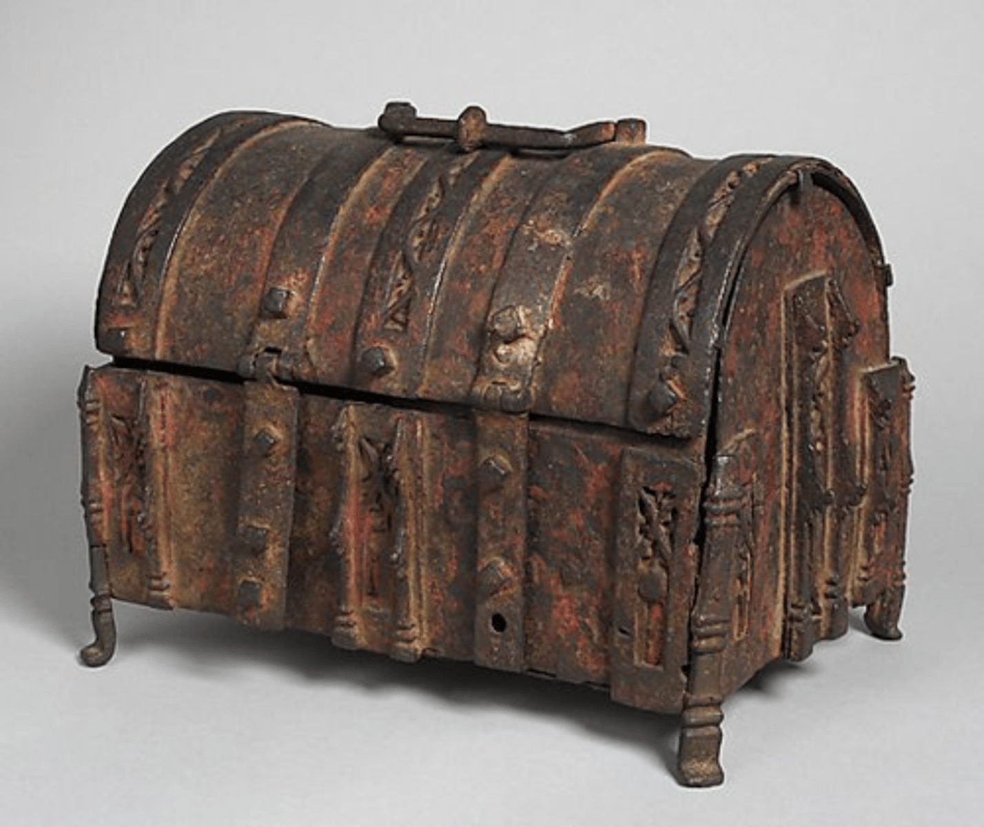 <p>Romanesque</p><p>dome lid</p>